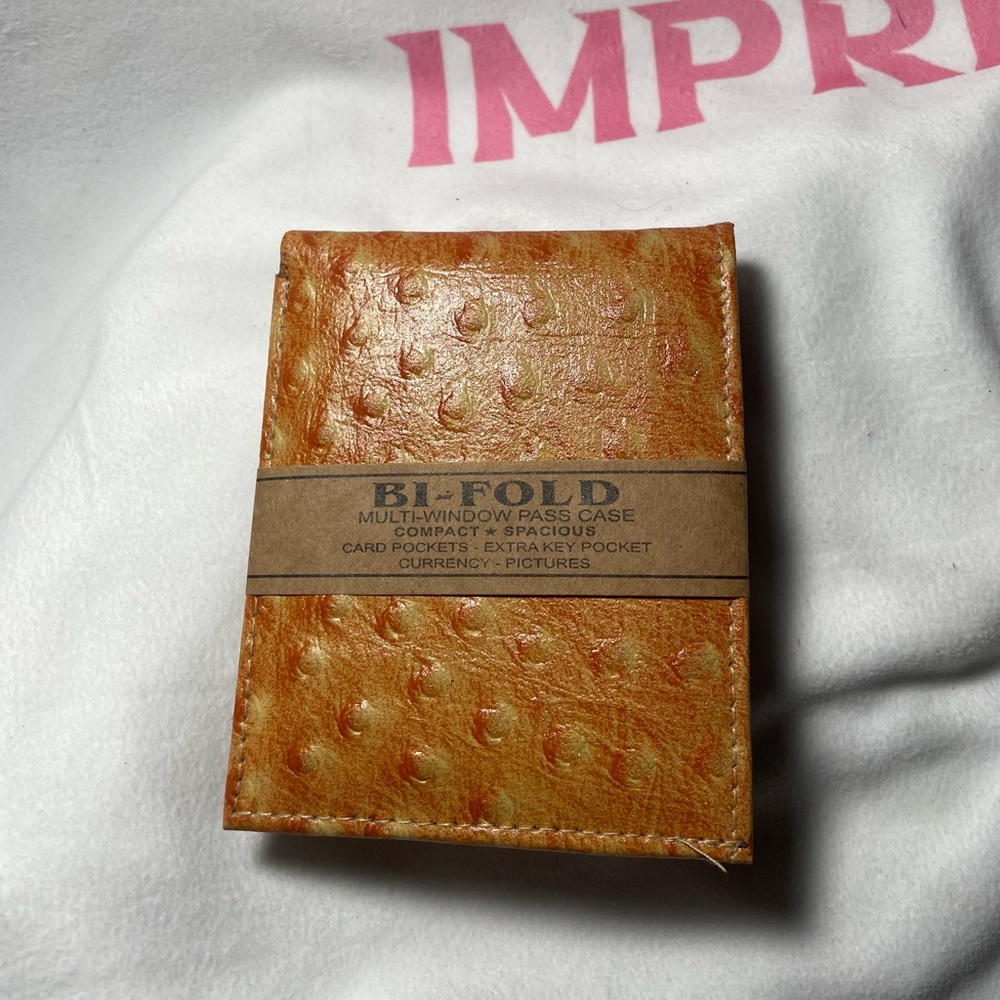 Leather Wallet Leather wallet for men - Ostrich leather print. Made in Mexico.